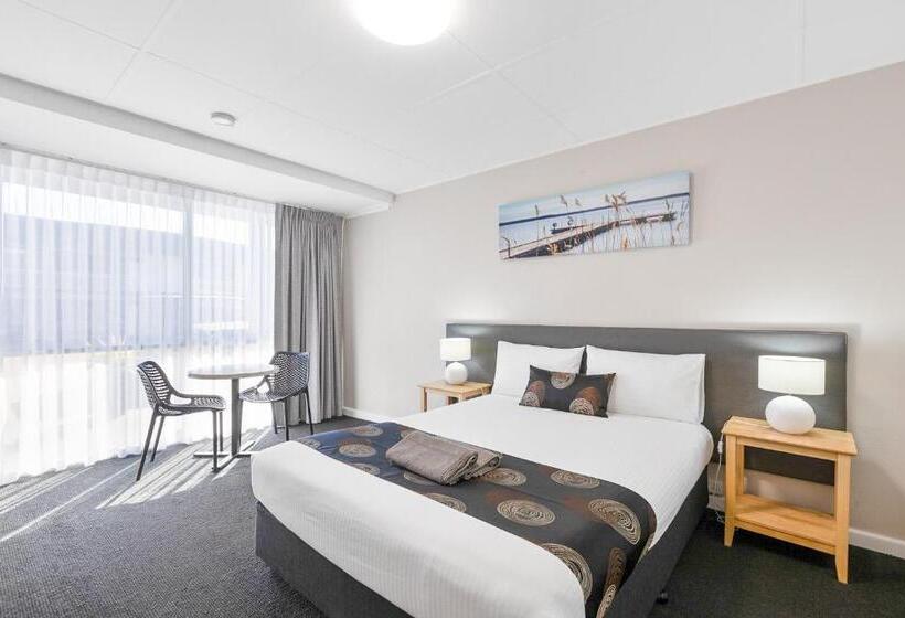 수피리어 룸, Hilton Beachfront Motel