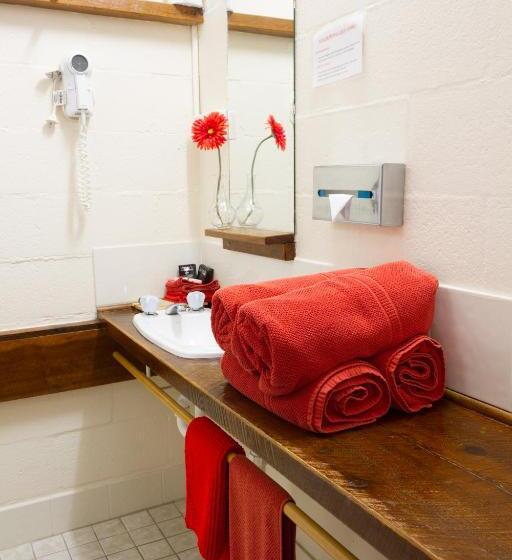 חדר משפחתי, Blackheath Motor Inn