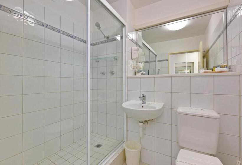 غرفة قياسية, Burnie Central Townhouse