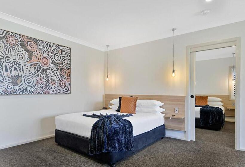 ویلای 1 خوابه, Central Caleula Motor Lodge