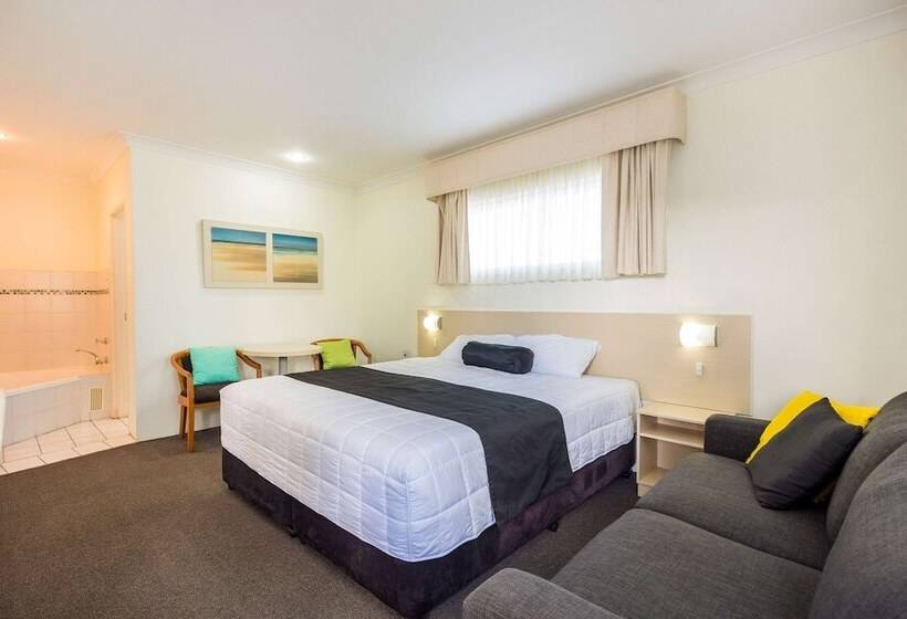 스위트, Comfort Inn All Seasons