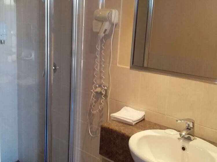 اتاق استاندارد, Desert Sand Motor Inn