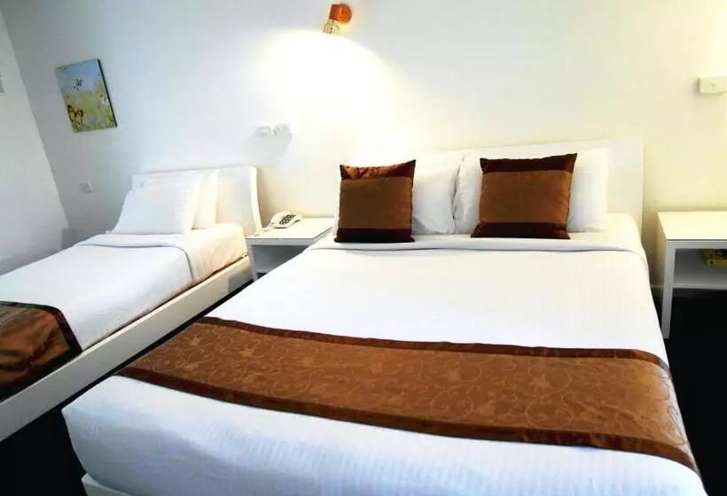 اتاق استاندارد سه نفره, Econo Lodge Rivervale