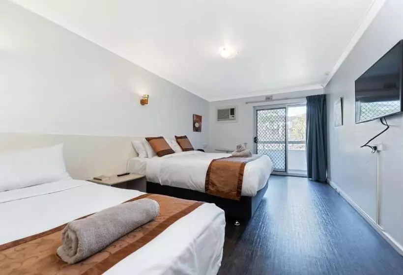 اتاق استاندارد سه نفره, Econo Lodge Rivervale