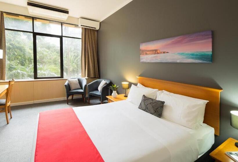 クイーンサイズベッドのスタンダードルーム, Frontier Hotel Darwin