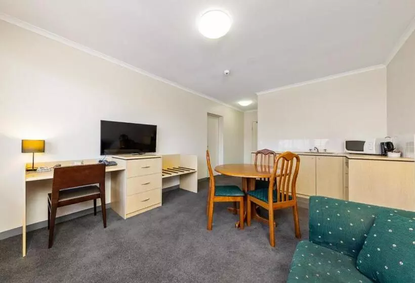 Junior Suite, Frontier Hotel Darwin