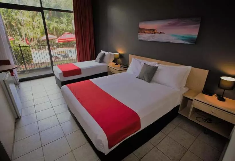 Pokój Standard Trzyosobowy, Frontier Hotel Darwin