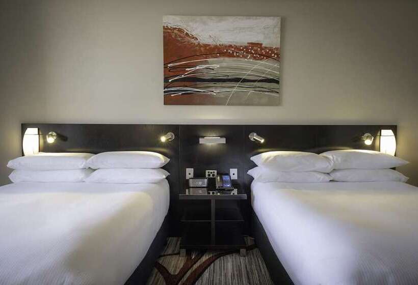 스탠다드 룸, Hilton Cairns