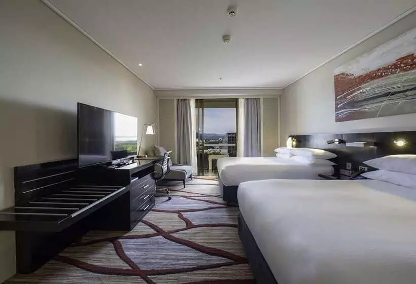 اتاق استاندارد, Hilton Cairns