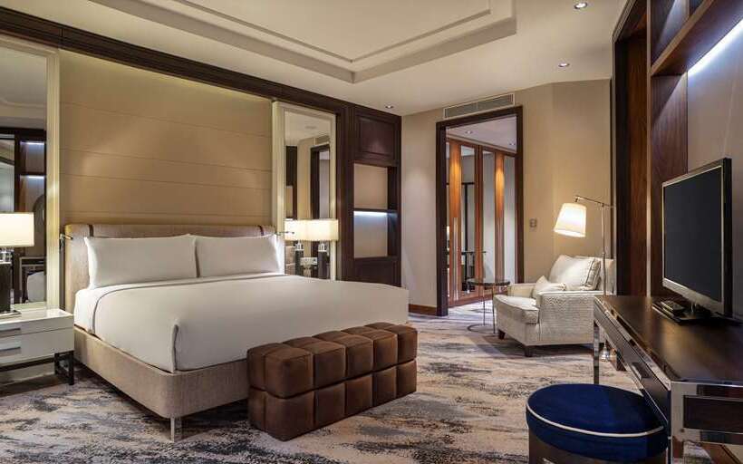 חדר סטנדרט עם מיטת קינג, Hilton Cairns