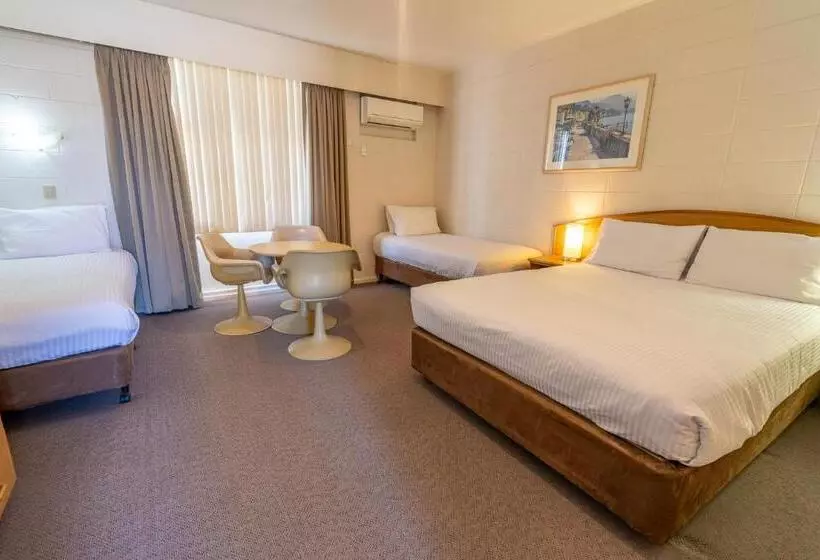ファミリールーム, Hospitality Geraldton Surestay Collection By Best Western