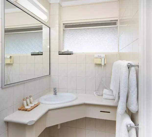 ファミリールーム, Hospitality Geraldton Surestay Collection By Best Western