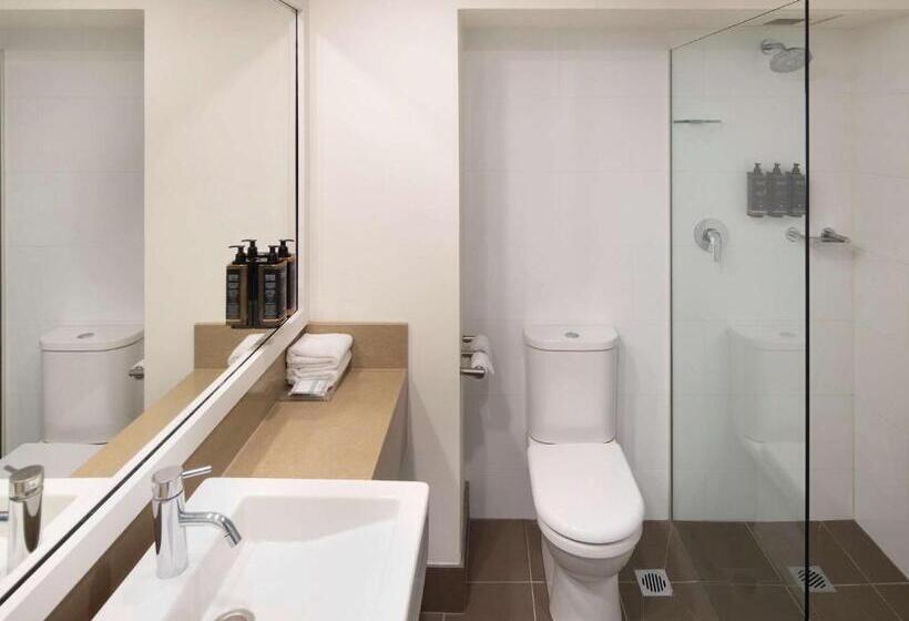 חדר סופריור עם מיטת קינג, Mercure Sydney Parramatta