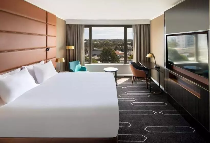 キングサイズベッドのスーペリアルーム, Mercure Sydney Parramatta