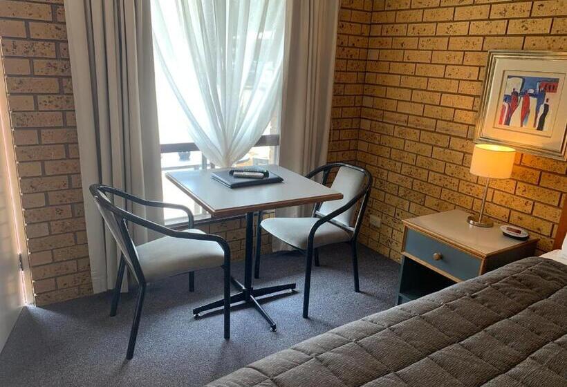 스탠다드 룸, Newell Motor Inn Narrandera