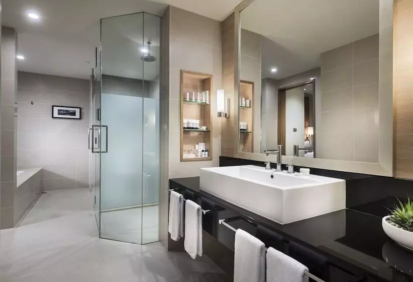 Suite Club, Pan Pacific Perth