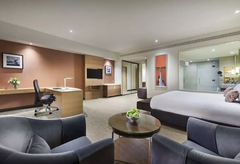 Cameră Club, Pan Pacific Perth