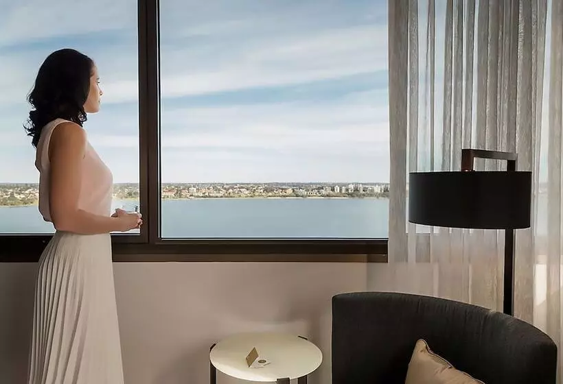 Suite River View, Pan Pacific Perth