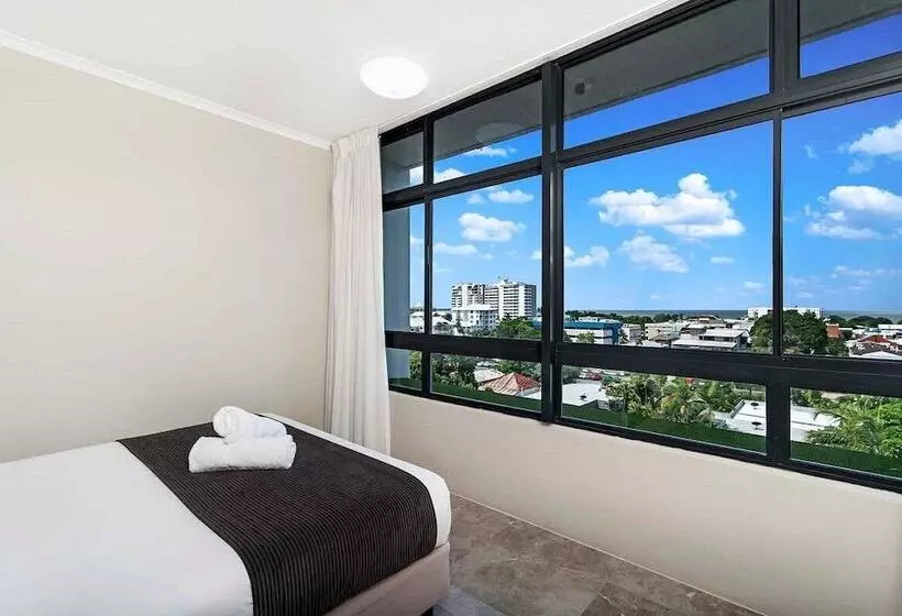 1 Bedroom Apartment Mountain View, Alivio Hotel Cairns