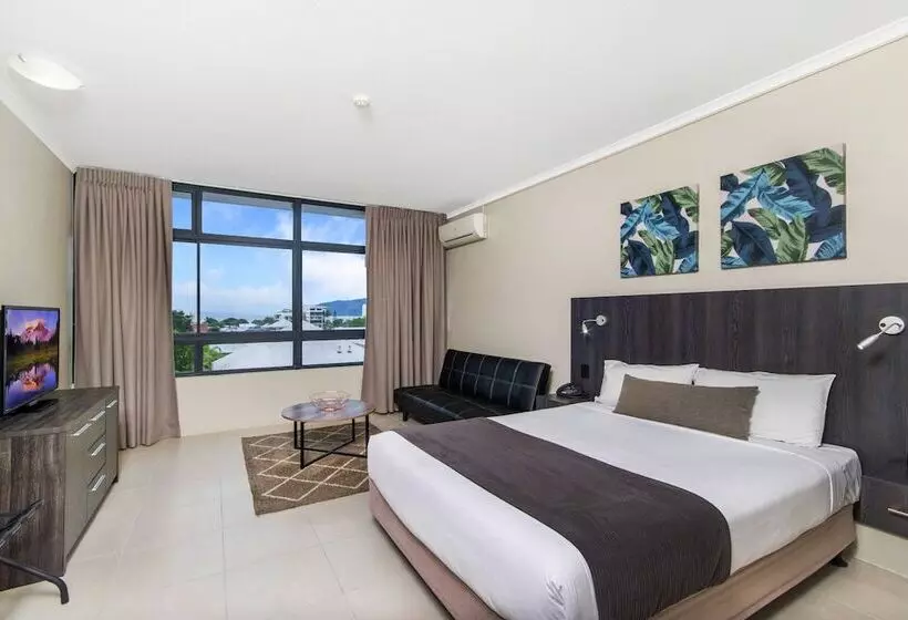 Superior Studio Sea View, Alivio Hotel Cairns