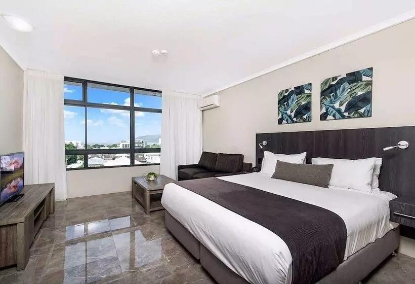Superior Studio Sea View, Alivio Hotel Cairns