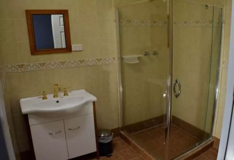 سوئیت 2 خوابه, The Palace Hotel Kalgoorlie