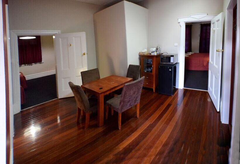 سوئیت 2 خوابه, The Palace Hotel Kalgoorlie