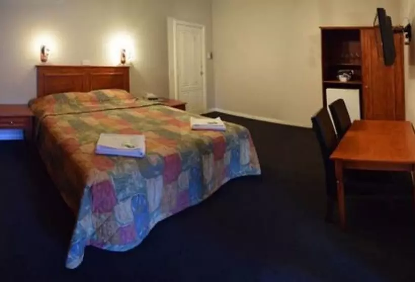 اتاق استاندارد با بالکن, The Palace Hotel Kalgoorlie