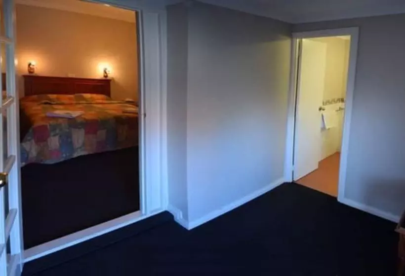 اتاق استاندارد با بالکن, The Palace Hotel Kalgoorlie