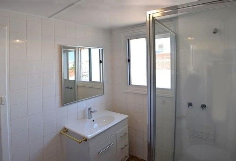 اتاق خانوادگی, The Palace Hotel Kalgoorlie