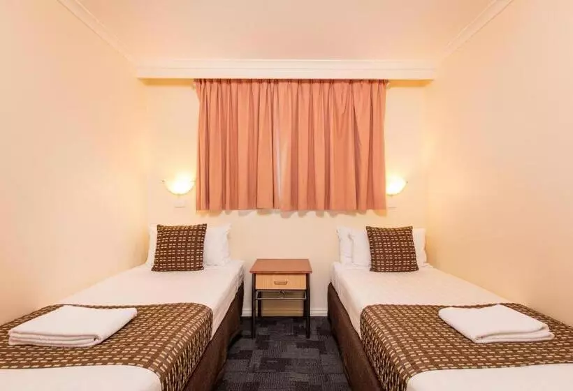 اتاق سوپریور سه تخته, Mildura Inlander Resort