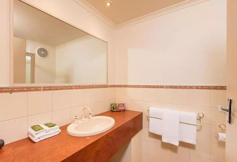 اتاق لوکس با تخت بزرگ, Mildura Inlander Resort