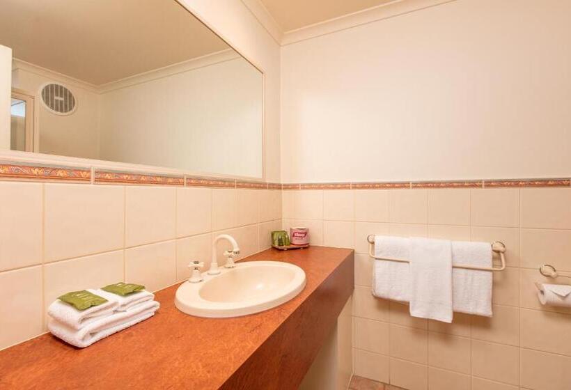 اتاق لوکس با تخت بزرگ, Mildura Inlander Resort