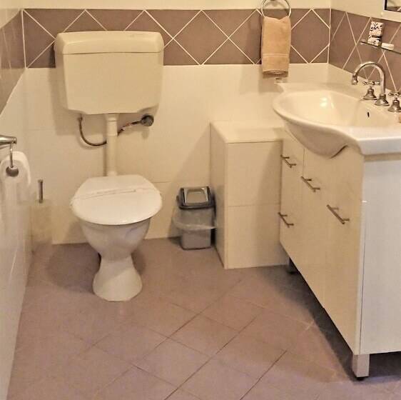 Family Suite, New Olympic Motel