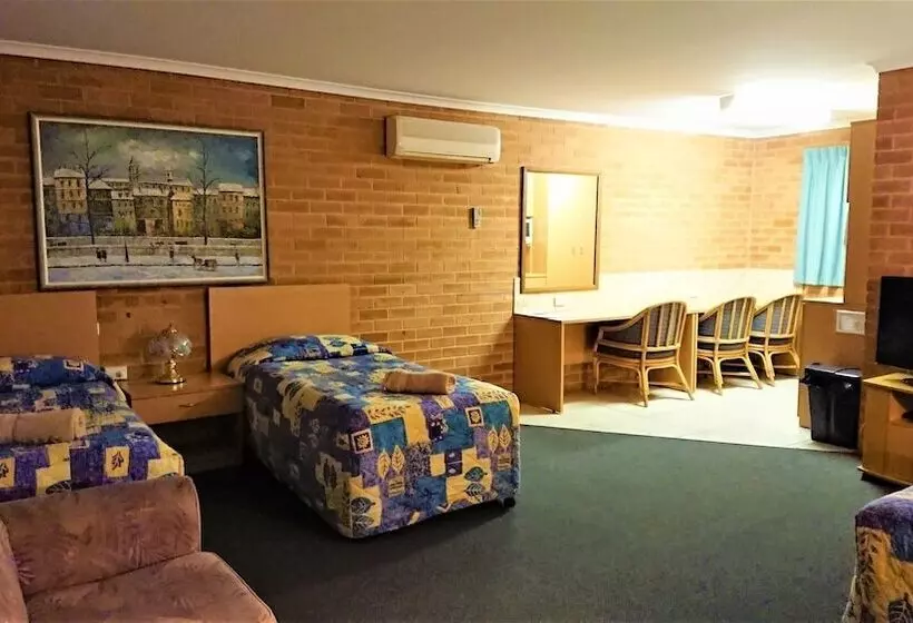 Perhesviitti, New Olympic Motel
