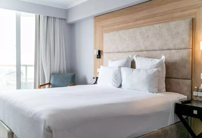 Sviitti Näkymä, Novotel Sydney Brighton Beach