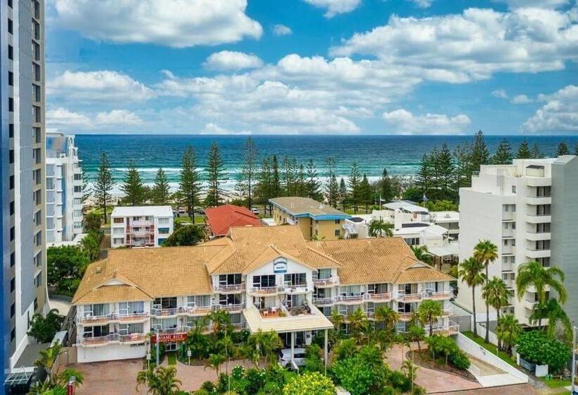 غرفة قياسية, Outrigger Burleigh