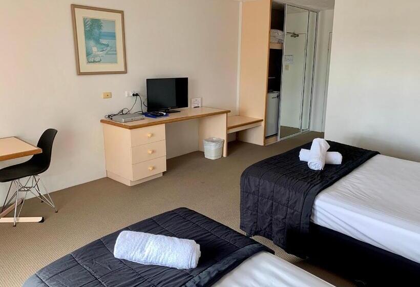 Номер Стандарт Трехместный, Outrigger Burleigh