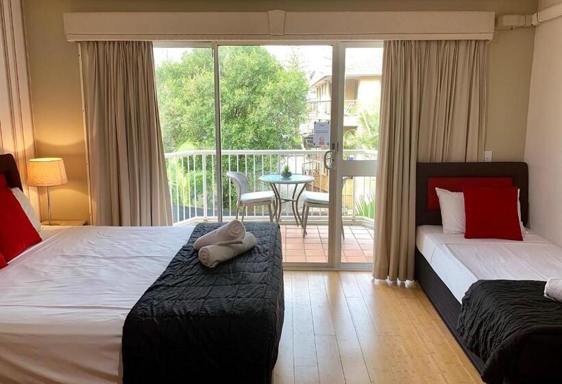 Трехместный Номер Superior, Outrigger Burleigh