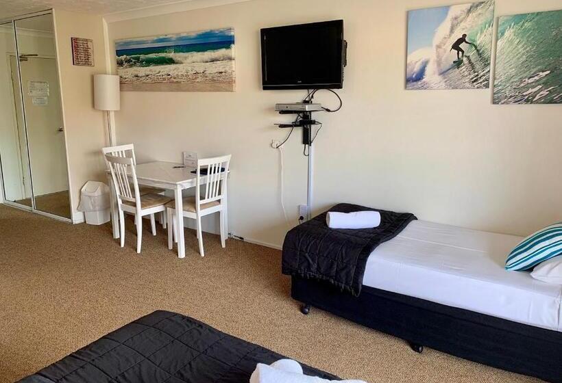 غرفة سوبيريور ثلاثية, Outrigger Burleigh