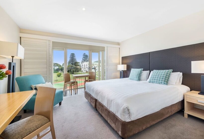 شقة من غرفة نوم واحدة متصلة, Mantra Lorne