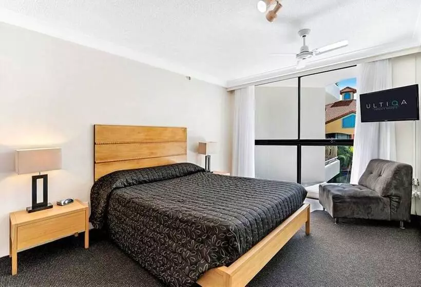 2 Bedroom Apartment Pool View, Ultiqa Beach Haven On Broadbeach