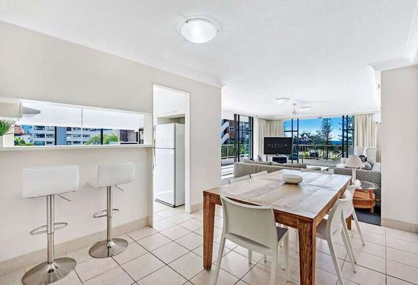 דירת 2 חדרי שינה עם נוף לבריכה, Ultiqa Beach Haven On Broadbeach