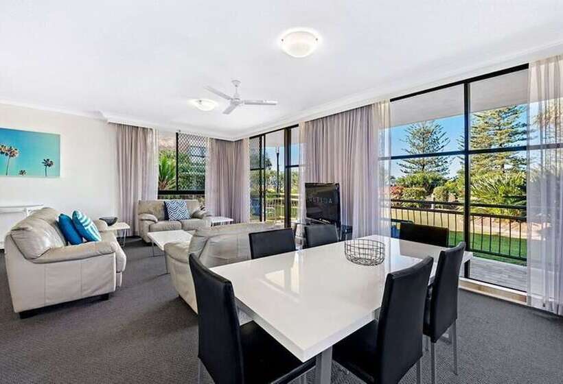 דירת 2 חדרי שינה עם נוף לבריכה, Ultiqa Beach Haven On Broadbeach