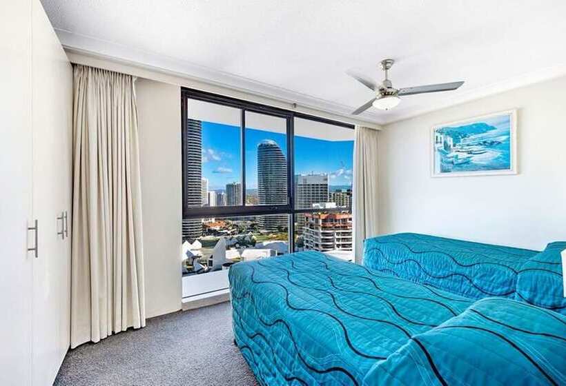 Superior 2-bedroom flat with sea view, Ultiqa Beach Haven On Broadbeach