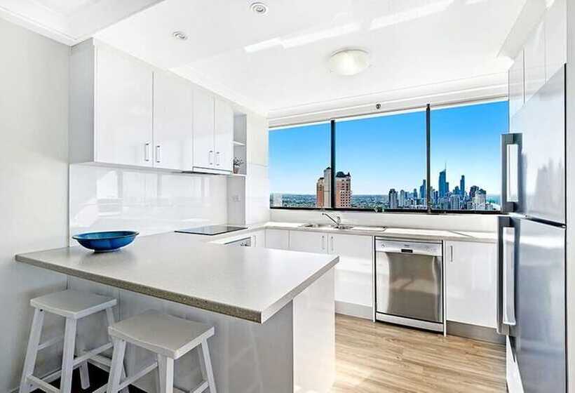 Superior 2-bedroom flat with sea view, Ultiqa Beach Haven On Broadbeach