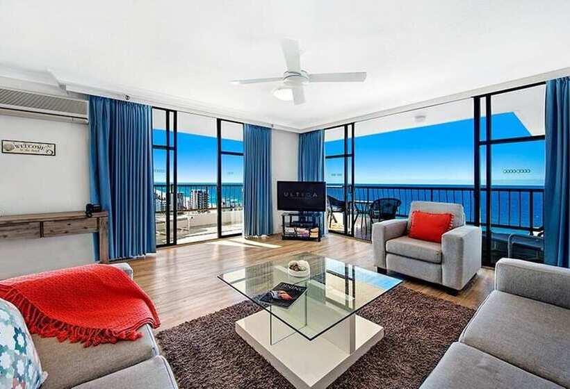 Superior 2-bedroom flat with sea view, Ultiqa Beach Haven On Broadbeach