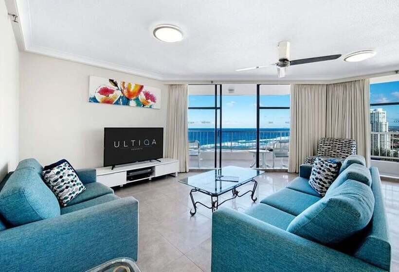 Superior 2-bedroom flat with sea view, Ultiqa Beach Haven On Broadbeach