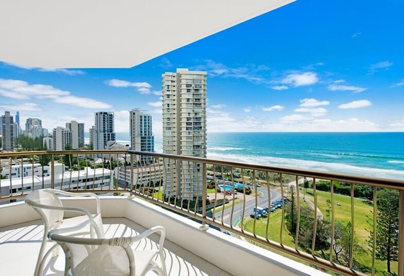 Superior 2-bedroom flat with sea view, Ultiqa Beach Haven On Broadbeach