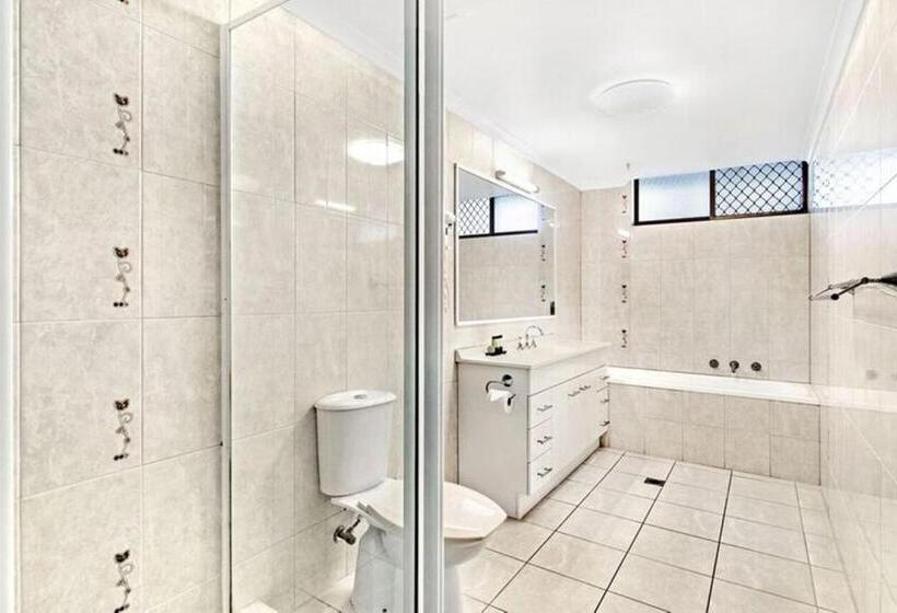 דירת 2 חדרי שינה עם נוף לבריכה, Ultiqa Beach Haven On Broadbeach